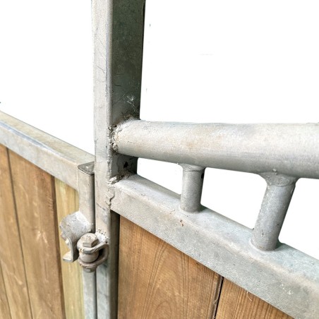 Façade Poney Lamotte porte battante modèle Pro type 40, reconditionné