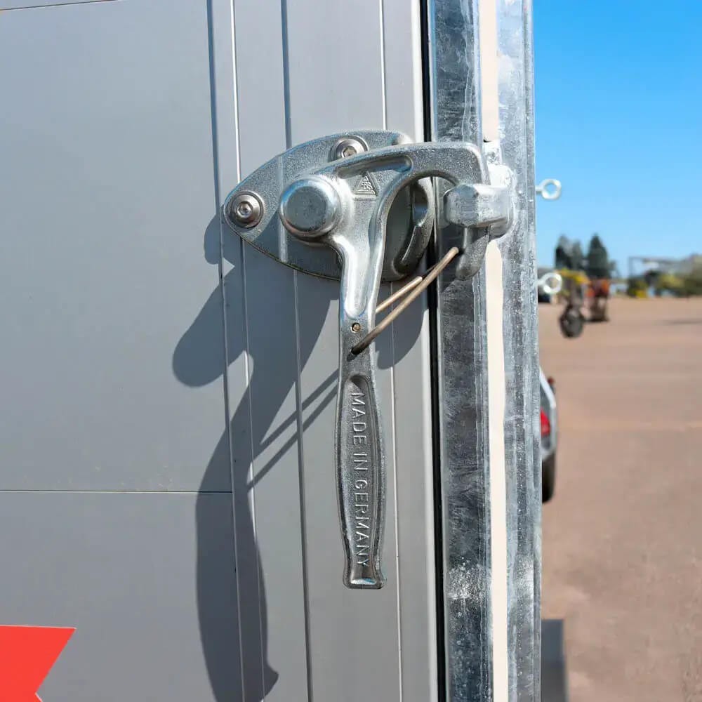 Poignée droite de pont arrière