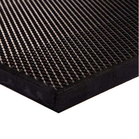Tapis caoutchouc SAGUSTU pour box 2m x 1m