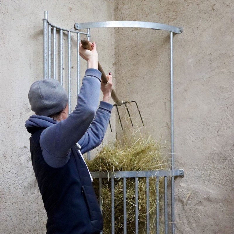 Râtelier à foin d'angle grande capacité Modèle Pro et Haras