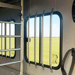 Fenêtre 400x300 avec barreaux pour Maxi